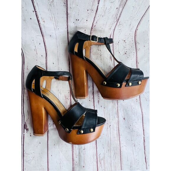 Black & Gold Studded 2" Platform w/ Brown Wood Style Chunky Block 5" Heel - Picture 5 of 10